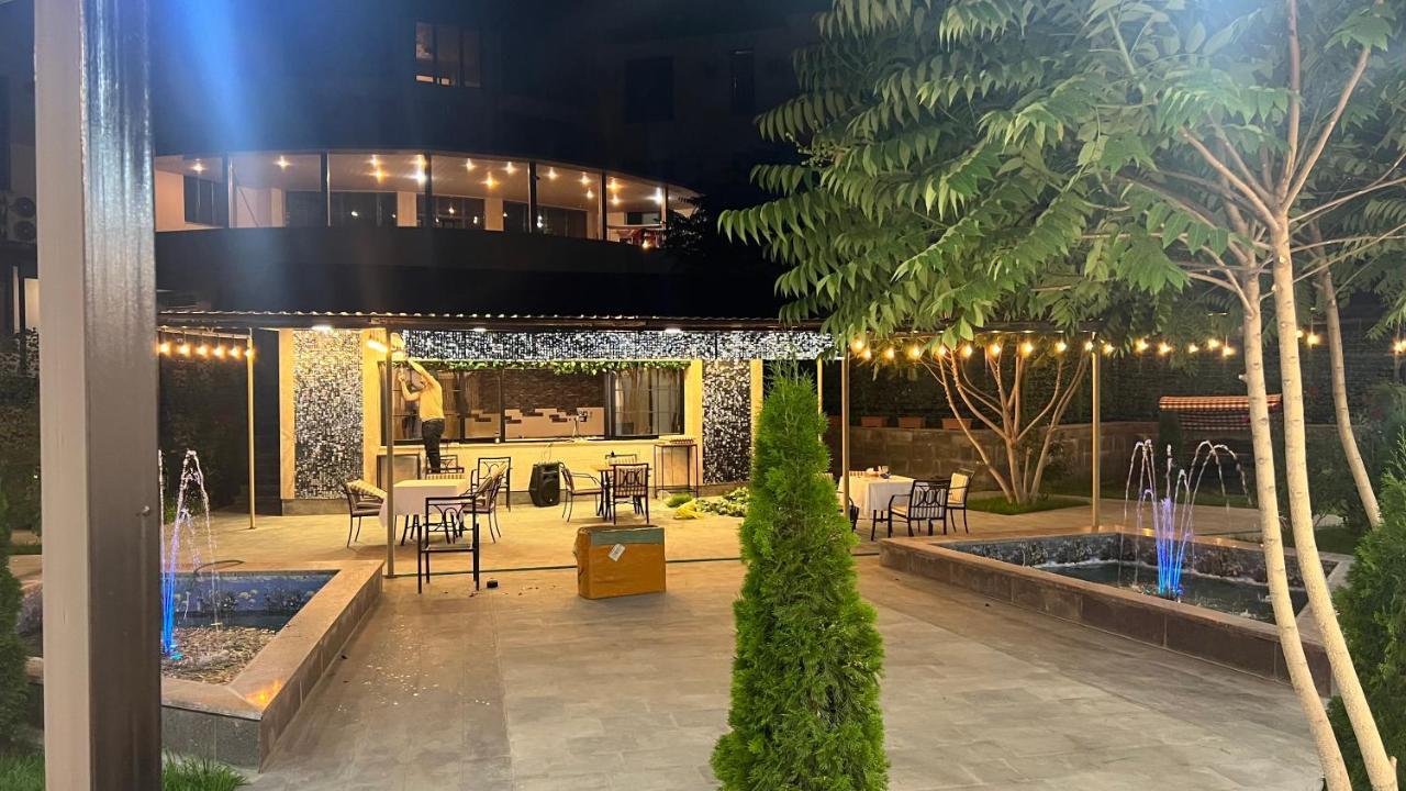 Joy Hotel Apartament Erivan Dış mekan fotoğraf